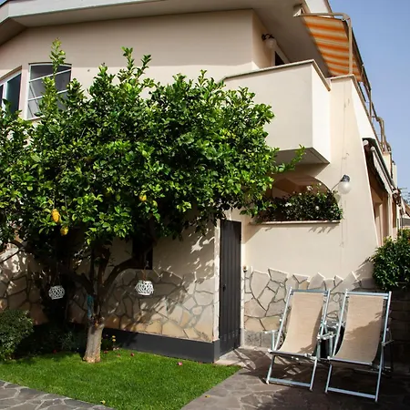Apartment Roussev - Coastal Gem - Anzio